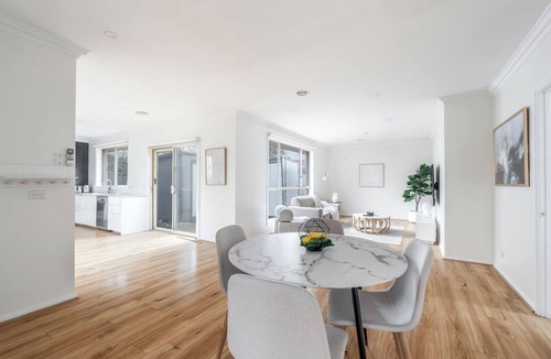 Brooklyn House | The Westside Base Spacious Home and Separate Cabin
