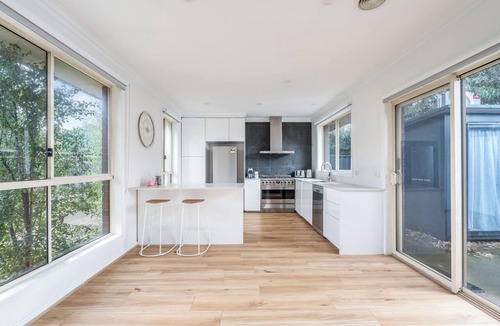 Brooklyn House | The Westside Base Spacious Home and Separate Cabin