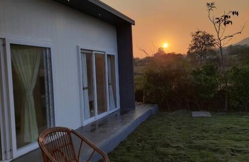 Jadhavwadi Villa | The White Haven - Villa for rent near Pune- 2BHK- upto 8 people