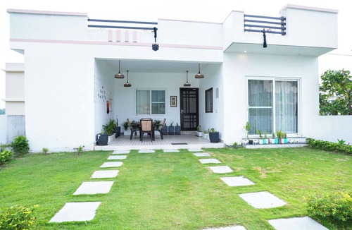 Bullawala Villa | The White Orchid 3BR Villa Dehradun By Homeyhuts
