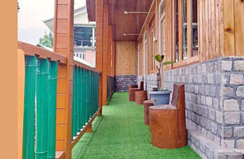 Rishop House | The Wooden Homestay By StayApart