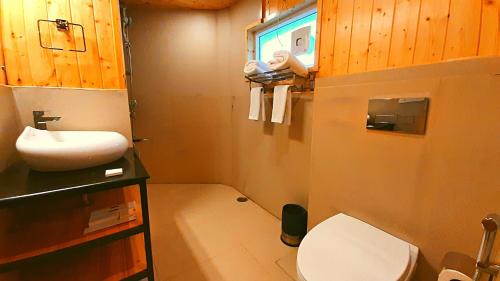 Jaiharikhal Resort | The Woods Retreat