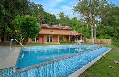 Irinjalakuda House | Theeram Riverside Holiday Home