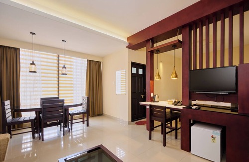 Vandiperiyar Hotel | Thekkady Gavi Suites