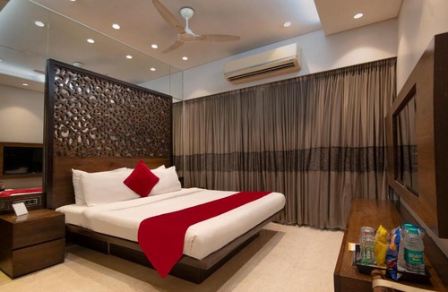 Khar Apartment | Theory9 Premium Service Apartments Khar