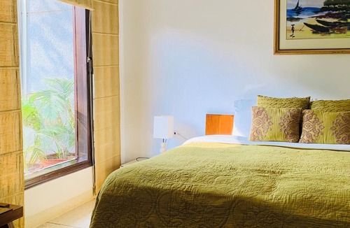 South Extension Bed & Breakfast | Thikana