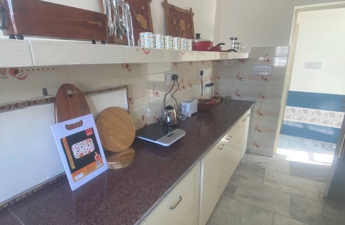 Sirmour Bed & Breakfast | This beautiful and warm home comes with exclusive bedroom bathroom and kitchen .