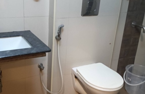 T Nagar Cabin | this space to grab a guest's attention by highlighting key amenities, proximityh