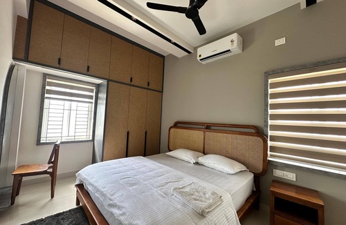 Pollachi Hotel | Thulasi Avenue
