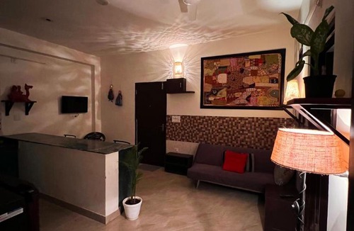 Lake Swaroop Sagar Apartment | TicAna Apartments with all amenities lake view & terrace garden Ac Kitchen wifi