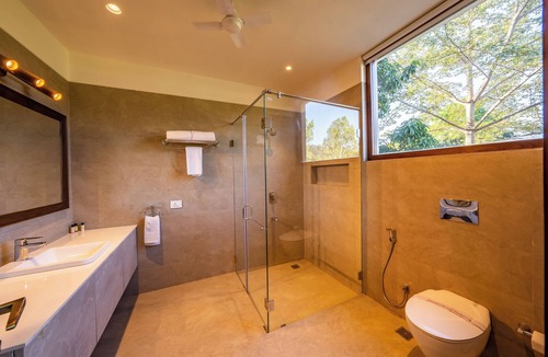 Dhikuli Hotel | Tiger Camp Resort River Access