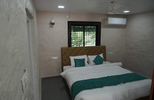 Turiya Resort | Tiger Sanskriti Resort - Deluxe Double Room