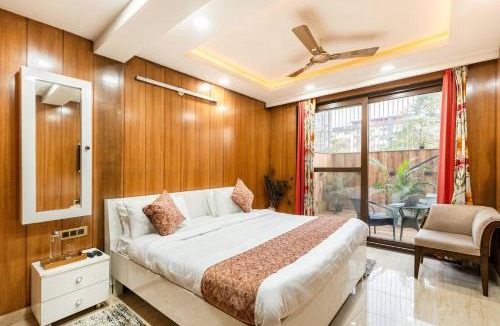 Sector 51 Hotel | TIM Sector 51, ARTEMIS HOSPITAL 1 min walk, FORTIS & MEDANTA 4 mins drive