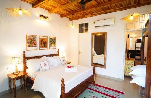 Malviya Nagar Apartment | Timber Luxe Atelier