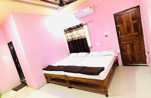 Aundha Nagnath Hotel | Tirupati Yatri Nivas