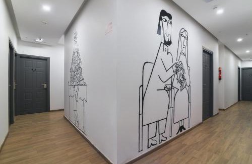 Thoraipakkam Hotel | Townhouse 966 FLINTSTONE STAYS
