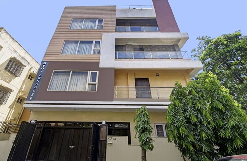 Sector II House | Townhouse All In One