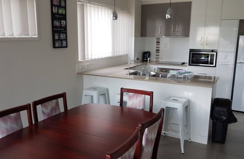Drayton House | Townhouse!