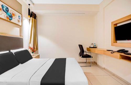Kalasipalya Hotel | Townhouse Bangalore KR Market Metro Station