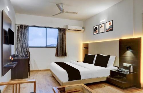 Jogeshwari West Hotel | Townhouse Bombay Exhibition Centre Goregaon