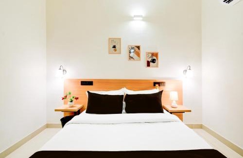 Serilingampally Hotel | Townhouse Casa Grand Miyapur