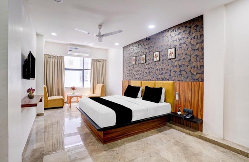 Rajpipla Hotel | Townhouse Garudeshwar Dutt Temple Formerly The Grand Unity