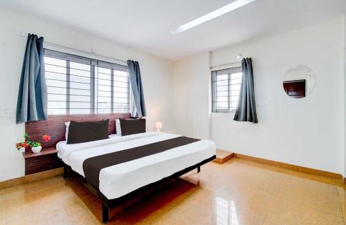 Serilingampally Hotel | Townhouse Madinaguda