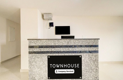 Jubilee Hills House | Townhouse Near Narsingi Manikonda