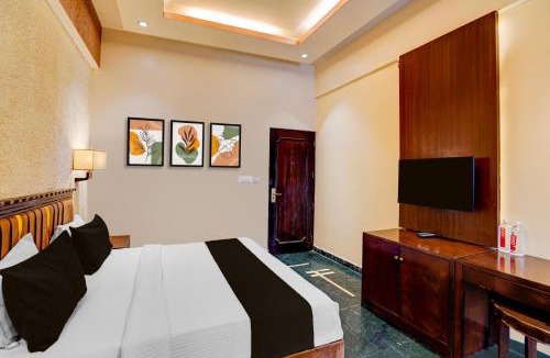 Sahibabad Hotel | Townhouse OAK ACE MANOR Hotel & Banquet Nearest Vaishali Metro Station