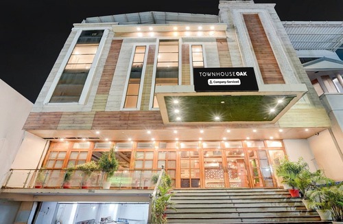 Dehradun House | Townhouse Oak Dehradun Court