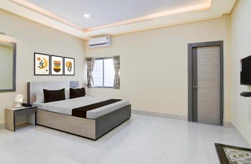 Kolkata Hotel | Townhouse Oak Howrah Junction Kolkata
