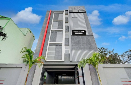 Hyderabad House | Townhouse Oak Nagaram Lake Hyderabad