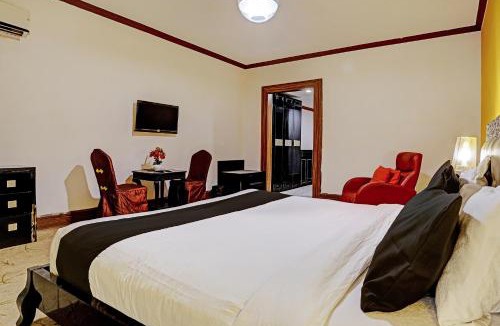 Aarey Colony Hotel | Townhouse Royal Palms Hotel - Lily Collection