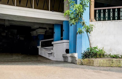 Aarey Colony Hotel | Townhouse Royal Palms Hotel - Rose Collection