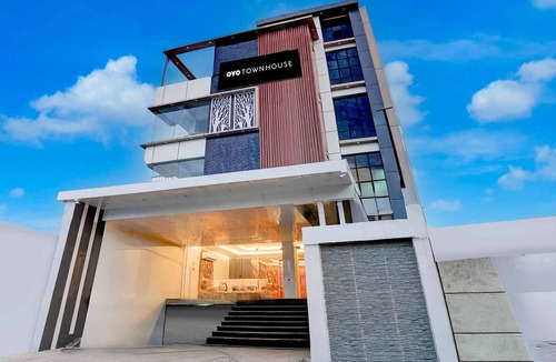 Varanasi House | Townhouse Sarnath Temple