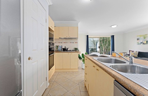 North Rocks House | Tranquil 3BR Getaway - Near Sydney & Shopping