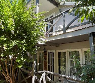 Gooseberry Hill Apartment | Tranquil Garden Cottage Retreat - Gooseberry Hill