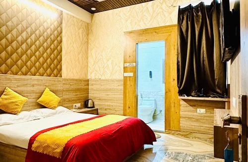Jaipur Hotel | Tranquil Jaipur Stay - Calm, Cozy & Central-203