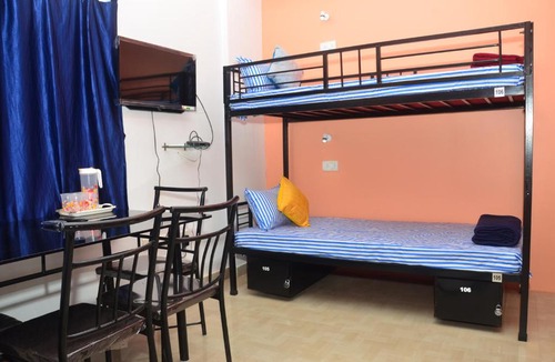 Bhubaneshwar House | Tranquil Room
