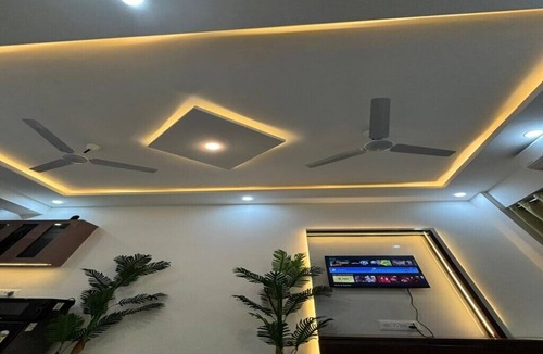 Greater Noida Apartment | Tranquil studio with AC in enjoyable Greater Noida location