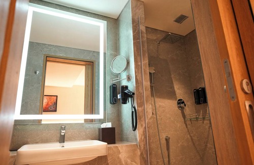 Shamshabad Hotel | Transit by Encalm - Nap and Shower