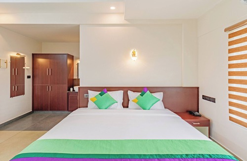 Alwaye Hotel | Treebo Amigos Residency Cochin Airport Hotel