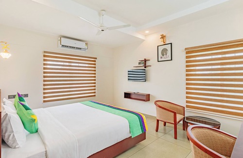 Alwaye Hotel | Treebo Amigos Residency Cochin Airport Hotel
