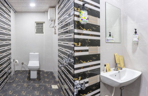 Rajgurunagar Hotel | Treebo Aura Inn Regency