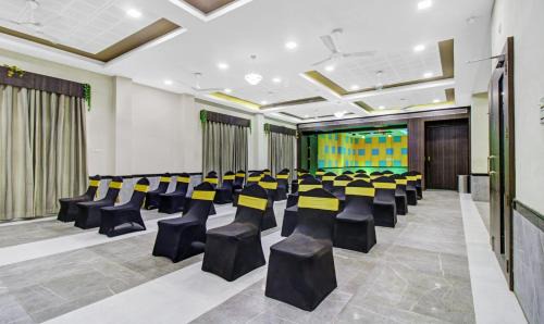 Amravati Hotel | Treebo Baby Pearl