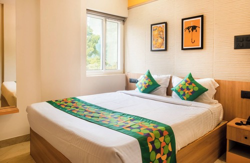 Rushikonda Hotel | Treebo Breeze Way Rushikonda with Swimming Pool