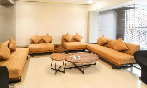 Belagavi Hotel | Treebo Elite Residency - 2 kms from Railway station