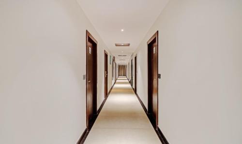 Chikkajala Hotel | Treebo Emora Grand - Near Bangalore Airport