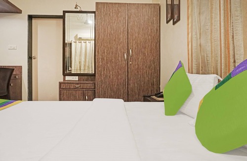 Aundh Hotel | Treebo Excellent Home
