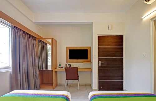 Indiranagar Hotel | Treebo Fortune Stay